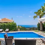 Goudis Evelyn Villa *