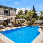 Goudis Evelyn Villa