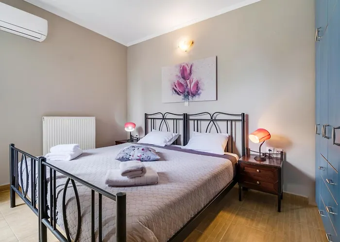 Goudis Evelyn Lefkada City